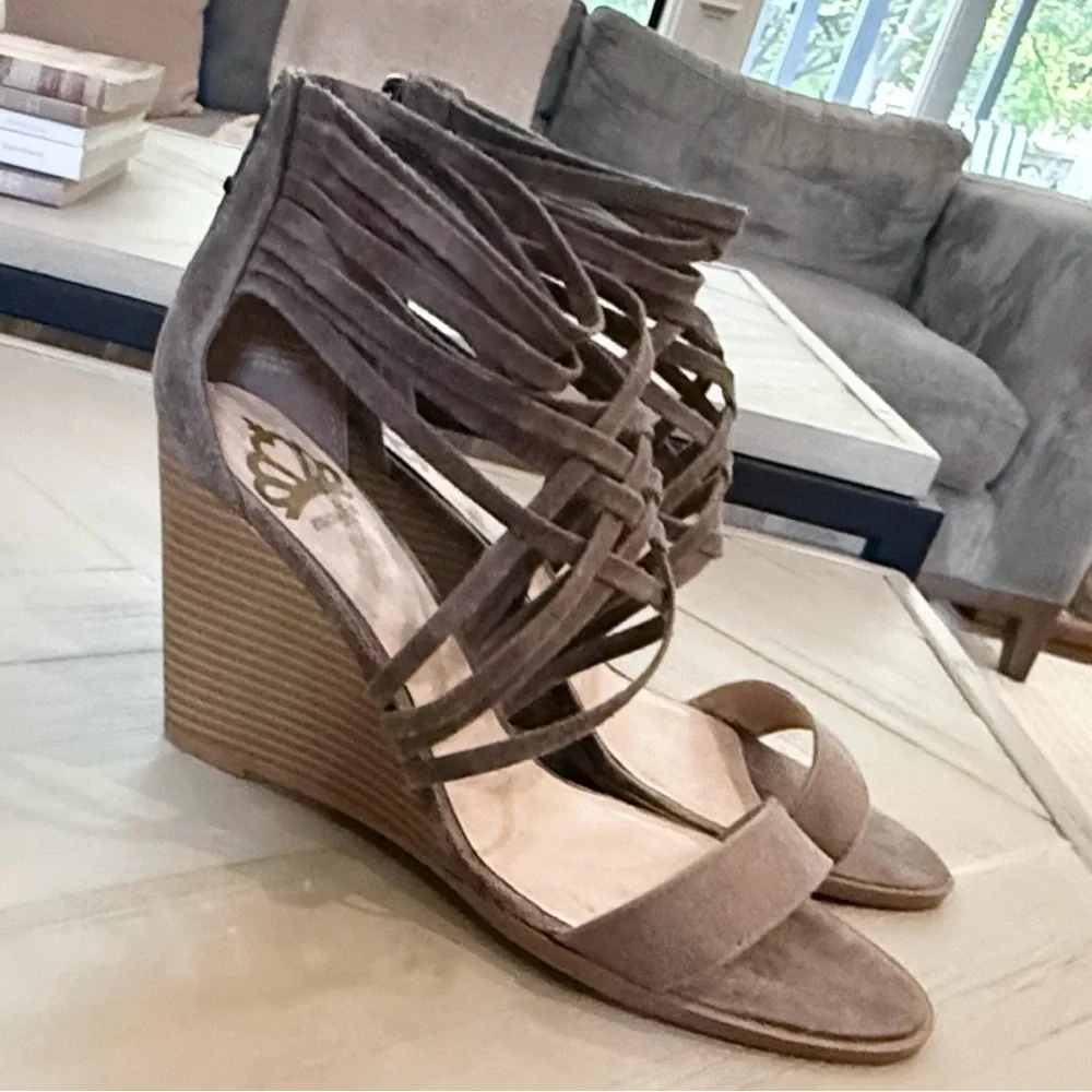 Boutique, Chic, Boho Women's Brown/Tan Wedge Sandals Size 9.